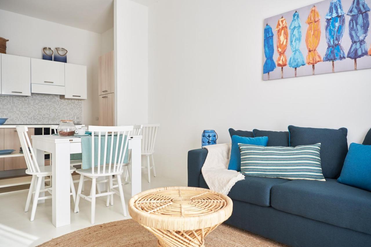 Seabay Aparthotel Golfo Aranci Exterior foto